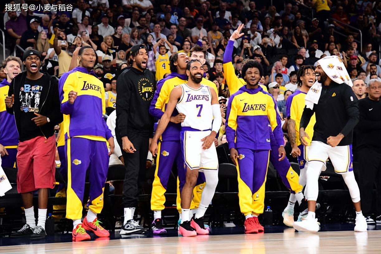 边路对位的 边路对位的