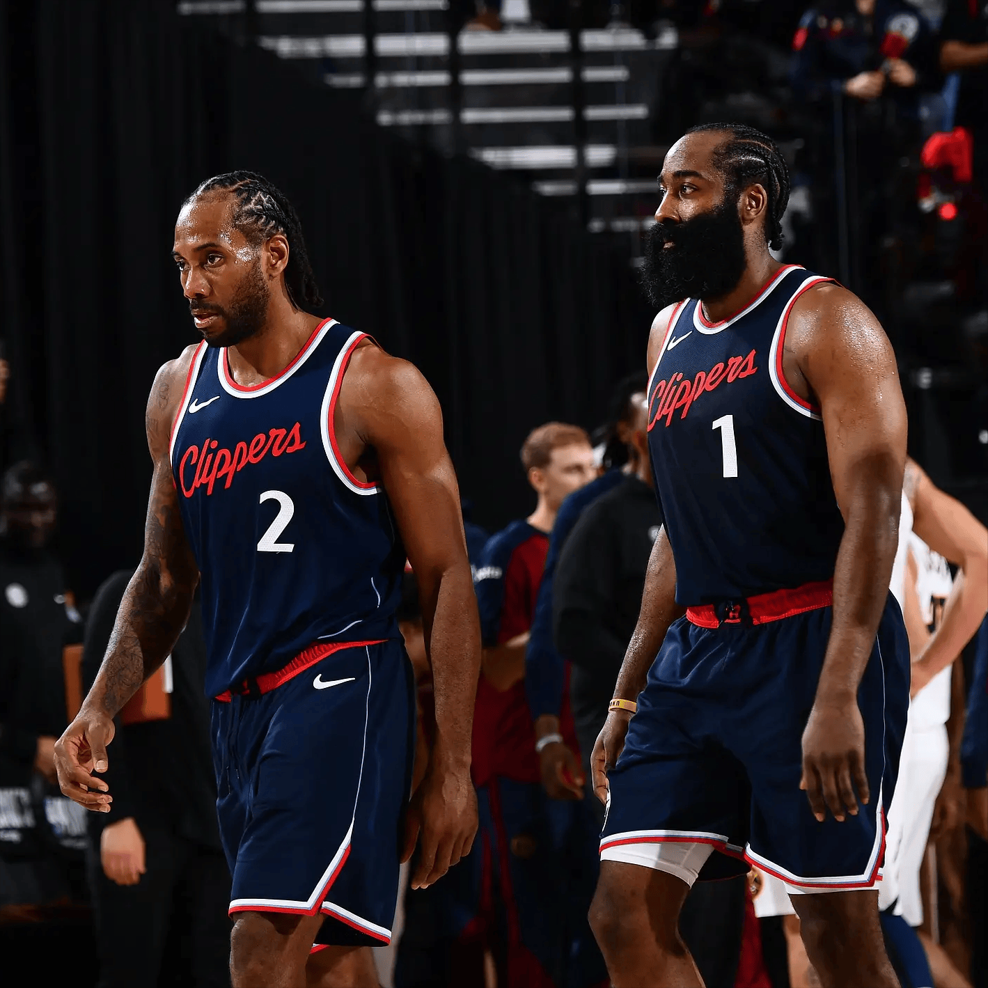 形成立体围 形成立体围