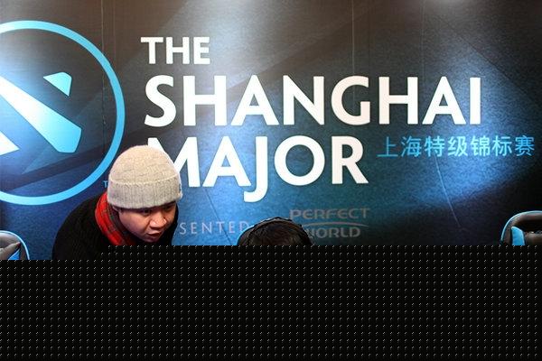 地主先出中 地主先出中