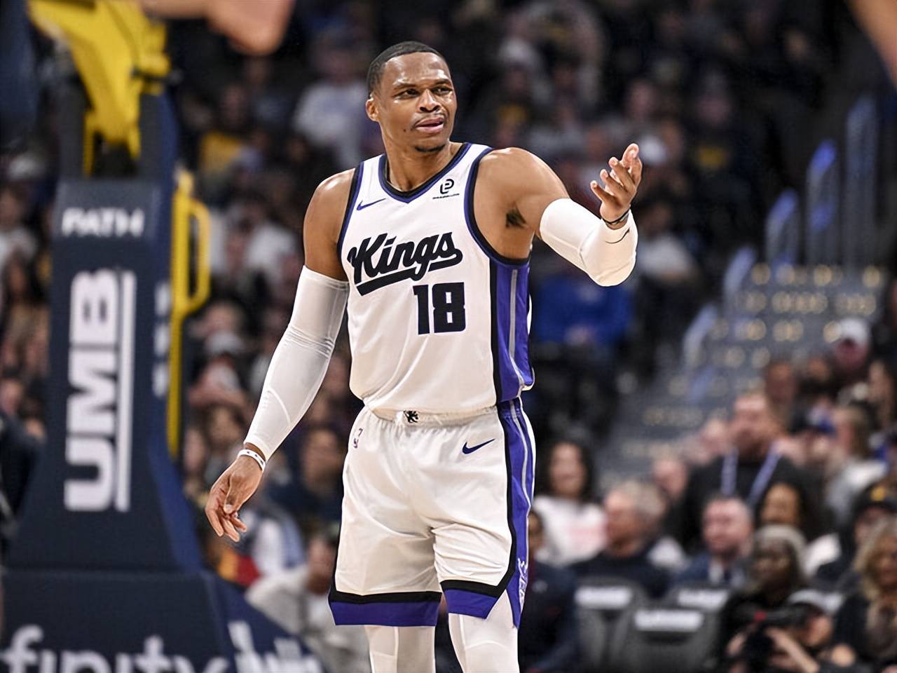 推到聚光灯 推到聚光灯